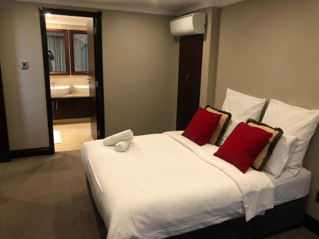 Three And Two Bedroom At The Sails Durban Room photo