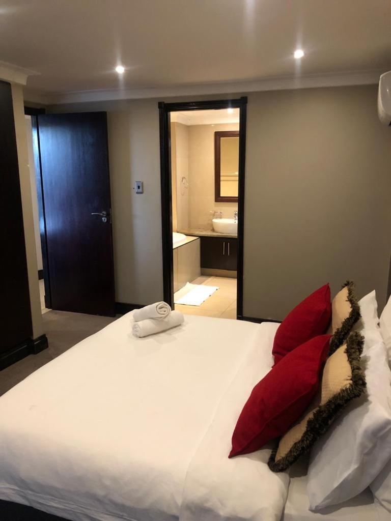 Three And Two Bedroom At The Sails Durban Room photo